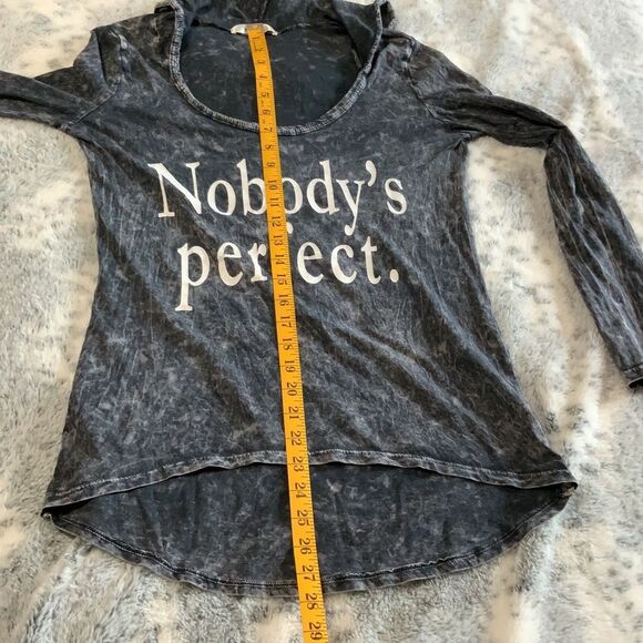 Gaze T-shirt Hoodie,‎ Distressed Black Nobody's Perfect size XS - Picture 6 of 6